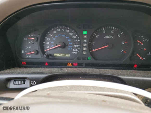 2000 Toyota Land Cruiser with VIN JT3HT05J0Y0085904, listed as a Copart auction lot 52777425 with 400,095 mi miles and Clean Title. Bid and sale history available at carsss.com. Image 9.