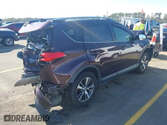2018 Toyota RAV4 XLE with VIN 2T3WFREV1JW501431, listed as a IAAI auction lot 41880896 with 19,531 mi miles. Bid and sale history available at carsss.com. Image 4.