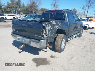 2009 Toyota Tacoma z VIN 3TMLU42N79M027935, wystawiony jako IAAI lot #41645051 z przebiegiem 341 601 mil mil oraz . Historia ofert i sprzedaży dostępna na DreamBid. Obrazek 4.