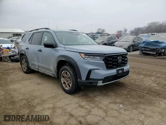 2024 Honda Pilot TrailSport with VIN 5FNYG1H65RB046757, listed as a Copart auction lot 85869214 with 6,535 mi miles and Salvage Title. Bid and sale history available at carsss.com. Image 12.
