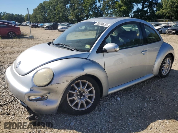 2004 Volkswagen New Beetle Coupe GLS with VIN 3VWCK31C54M418460, listed as a Copart auction lot 70698434 with 147,072 mi miles and Salvage Title. Bid and sale history available at carsss.com. Image 1.