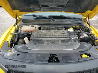 2023 Ram 1500 TRX z VIN 1C6SRFU98PN579799, wystawiony jako Copart lot #63799265 z przebiegiem 41 006 mil mil oraz Szkoda całkowita • Salvage title. Historia ofert i sprzedaży dostępna na DreamBid. Obrazek 13.