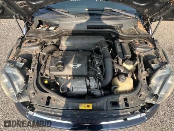 2011 MINI Clubman S z VIN WMWZG3C59BTY31250, wystawiony jako Copart lot #48608435 z przebiegiem 126 025 mil mil oraz Szkoda całkowita • Salvage title. Historia ofert i sprzedaży dostępna na DreamBid. Obrazek 7.