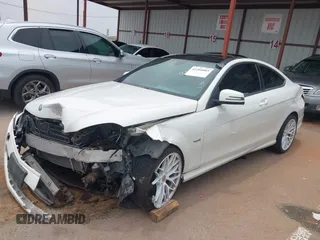 2012 Mercedes-Benz C 250 с VIN WDDGJ4HB0CF848914, выставлен на аукционе IAAI как лот 42360885 с пробегом 171 456 миль миль и . История ставок и продаж доступна на DreamBid. Изображение 18.