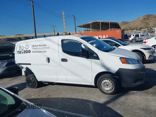 2019 Nissan NV200 S z VIN 3N6CM0KN7KK707373, wystawiony jako IAAI lot #41651930 z przebiegiem 64 107 mil mil oraz . Historia ofert i sprzedaży dostępna na DreamBid. Obrazek 13.