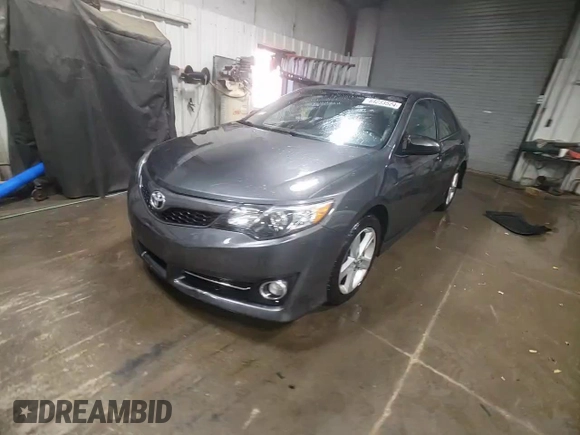 2012 Toyota Camry L with VIN 4T1BF1FK0CU555786, listed as a Copart auction lot 84233524 with 105,463 mi miles and Salvage Title. Bid and sale history available at carsss.com. Image 13.