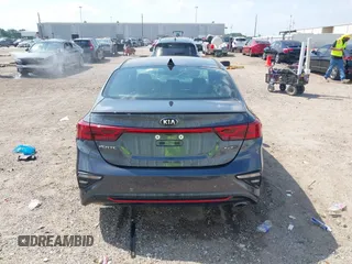 2020 Kia Forte GT-Line z VIN 3KPF34AD8LE164490, wystawiony jako IAAI lot #42066808 z przebiegiem 80 381 mil mil oraz . Historia ofert i sprzedaży dostępna na DreamBid. Obrazek 17.