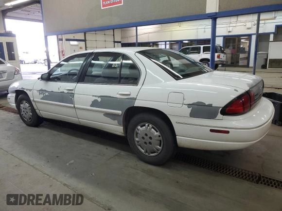 1996 Chevrolet Lumina LS with VIN 2G1WL52MXT1153999, listed as a Copart auction lot 81385634 with 176,573 mi miles and Salvage Title. Bid and sale history available at DreamBid. Image 2.