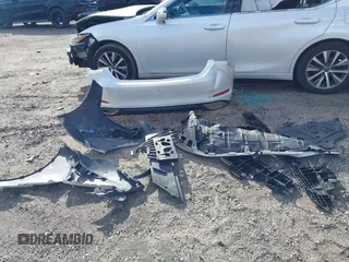 2019 Lexus ES 350 z VIN 58ABZ1B15KU046904, wystawiony jako IAAI lot #41585313 z przebiegiem 105 650 mil mil oraz . Historia ofert i sprzedaży dostępna na DreamBid. Obrazek 12.