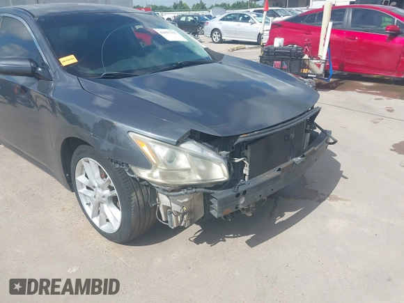 2010 Nissan Maxima SV z VIN 1N4AA5AP5AC820574, wystawiony jako IAAI lot #42427315 z przebiegiem 235 213 mil mil oraz . Historia ofert i sprzedaży dostępna na DreamBid. Obrazek 17.
