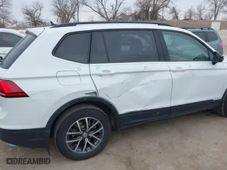 2021 Volkswagen Tiguan S with VIN 3VV0B7AX5MM071469, listed as a IAAI auction lot 41716496 with 38,213 mi miles. Bid and sale history available at carsss.com. Image 6.