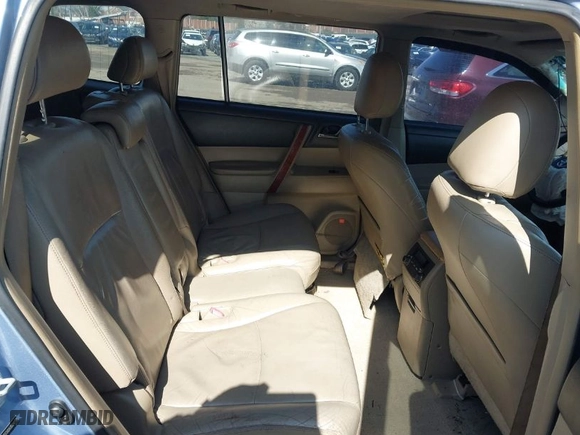2008 Toyota Highlander Limited with VIN JTEES42A382041540, listed as a IAAI auction lot 41964446 with 235,914 mi miles. Bid and sale history available at carsss.com. Image 8.