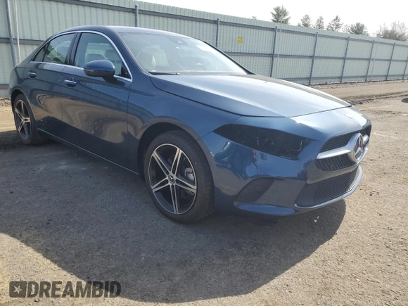 2022 Mercedes-Benz A 220 with VIN W1K3G4FB2NJ360192, listed as a Copart auction lot 49202635 with 1,905 mi miles and Salvage Title. Bid and sale history available at DreamBid. Image 4.