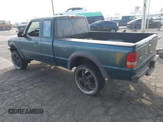 1997 Ford Ranger XLT with VIN 1FTDR15X5VPA65640, listed as a IAAI auction lot 41436818 with 212,661 mi miles. Bid and sale history available at carsss.com. Image 3.