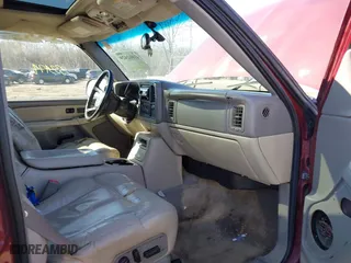 2002 Chevrolet Suburban LS with VIN 1GNFK16Z72J192120, listed as a IAAI auction lot 41802429 with 333,474 mi miles. Bid and sale history available at carsss.com. Image 5.