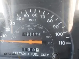 1995 Isuzu Rodeo z VIN 4S2CK58E5S4379419, wystawiony jako IAAI lot #42094055 z przebiegiem 196 175 mil mil oraz . Historia ofert i sprzedaży dostępna na DreamBid. Obrazek 7.