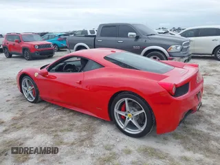 2011 Ferrari 458 Italia z VIN ZFF67NFA4B0179652, wystawiony jako IAAI lot #40499917 z przebiegiem Nie podano mil oraz . Historia ofert i sprzedaży dostępna na DreamBid. Obrazek 14.