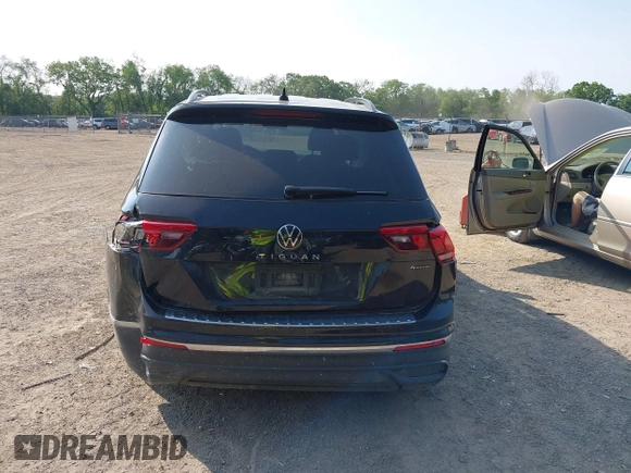 2024 Volkswagen Tiguan S с VIN 3VVFB7AX0RM048747, выставлен на аукционе IAAI как лот 42392509 с пробегом 9 130 миль миль и . История ставок и продаж доступна на DreamBid. Изображение 16.