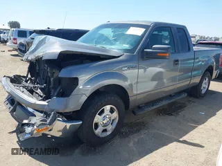 2013 Ford F-150 XL z VIN 1FTEX1CM1DFC12866, wystawiony jako IAAI lot #42609926 z przebiegiem 316 081 mil mil oraz . Historia ofert i sprzedaży dostępna na DreamBid. Obrazek 2.