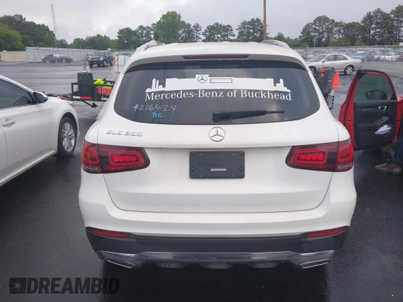 2022 Mercedes-Benz GLC 300 with VIN W1N0G8DB7NV397960, listed as a IAAI auction lot 42236088 with 18,100 mi miles and . Bid and sale history available at DreamBid. Image 16.