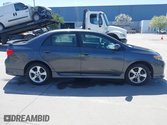 2013 Toyota Corolla L with VIN 2T1BU4EE6DC006700, listed as a IAAI auction lot 41953469 with 1 mi miles. Bid and sale history available at carsss.com. Image 13.