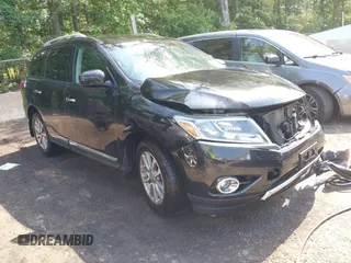 2015 Nissan Pathfinder Platinum z VIN 5N1AR2MM7FC707876, wystawiony jako IAAI lot #42255193 z przebiegiem 144 051 mil mil oraz . Historia ofert i sprzedaży dostępna na DreamBid. Obrazek 1.