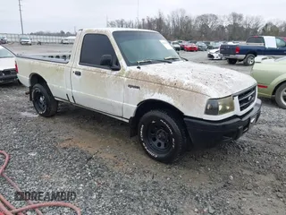 2001 Ford Ranger XL with VIN 1FTYR10C11TA34182, listed as a IAAI auction lot 41651908 with 189,926 mi miles. Bid and sale history available at carsss.com. Image 1.