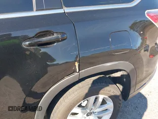 2016 Toyota Highlander LE Plus z VIN 5TDZKRFHXGS135786, wystawiony jako IAAI lot #41567851 z przebiegiem 198 969 mil mil oraz . Historia ofert i sprzedaży dostępna na DreamBid. Obrazek 6.