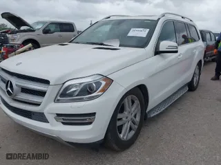 2014 Mercedes-Benz GL-Class GL 450 with VIN 4JGDF7CE1EA305939, listed as a IAAI auction lot 41944871 with 116,232 mi miles. Bid and sale history available at carsss.com. Image 2.