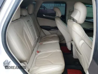 2019 Lincoln MKC Reserve with VIN 5LMCJ3C97KUL26887, listed as a Copart auction lot 59586425 with 151,846 mi miles and Salvage title. Bid and sale history available at DreamBid. Image 11.