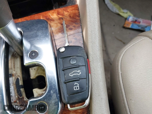 2005 Audi A4 3.0L с VIN WAULT68E95A076077, выставлен на аукционе IAAI как лот 41380217 с пробегом 54 423 миль миль и . История ставок и продаж доступна на DreamBid. Изображение 11.