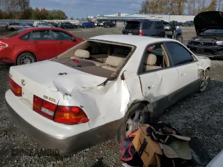 1997 Lexus ES 300 Luxury Sport Sdn with VIN JT8BF22GXV0045837, listed as a Copart auction lot 75062524 with 294,766 mi miles and Salvage Title. Bid and sale history available at carsss.com. Image 3.