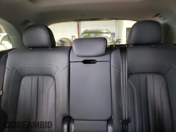 2021 Audi Q5 Premium z VIN WA1AAAFY4M2049968, wystawiony jako Copart lot #57229695 z przebiegiem 48 316 mil mil oraz Szkoda całkowita • Salvage title. Historia ofert i sprzedaży dostępna na DreamBid. Obrazek 10.