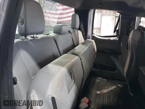 2017 Ford F-250 XLT с VIN 1FT7X2B65HEC43311, выставлен на аукционе Copart как лот 57128605 с пробегом 56 349 миль миль и Списание • Salvage title. История ставок и продаж доступна на DreamBid. Изображение 10.