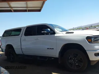 2021 Ram 1500 Big Horn с VIN 1C6SRFBT7MN682934, выставлен на аукционе IAAI как лот 42239094 с пробегом 85 381 миль миль и . История ставок и продаж доступна на DreamBid. Изображение 13.