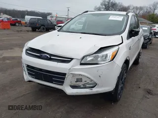 2016 Ford Escape SE z VIN 1FMCU9GX8GUA92661, wystawiony jako IAAI lot #41085877 z przebiegiem 76 632 mil mil oraz . Historia ofert i sprzedaży dostępna na DreamBid. Obrazek 6.