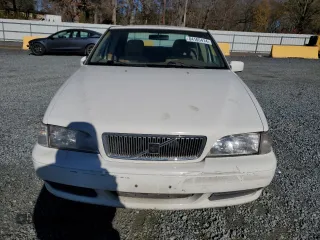 1998 Volvo S70 z VIN YV1LS5538W1465730, wystawiony jako Copart lot #84165414 z przebiegiem 182 073 mil mil oraz Szkody całkowita. Historia ofert i sprzedaży dostępna na DreamBid. Obrazek 5.