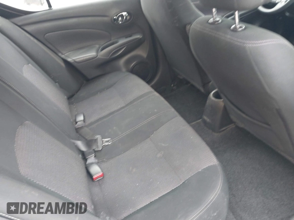 2019 Nissan Versa SV z VIN 3N1CN7AP6KL827853, wystawiony jako IAAI lot #42297286 z przebiegiem 78 165 mil mil oraz . Historia ofert i sprzedaży dostępna na DreamBid. Obrazek 8.