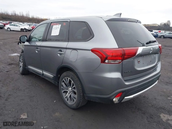 2017 Mitsubishi Outlander SE with VIN JA4AZ3A38HZ008370, listed as a IAAI auction lot 41718119 with 73,446 mi miles. Bid and sale history available at carsss.com. Image 3.