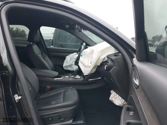 2022 Alfa Romeo Stelvio Ti with VIN ZASPAKBN2N7D38473, listed as a IAAI auction lot 41536179 with 1 mi miles. Bid and sale history available at carsss.com. Image 5.