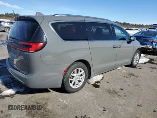 2021 Chrysler Pacifica Touring L with VIN 2C4RC1BG1MR552939, listed as a Copart auction lot 45279645 with 67,229 mi miles and Salvage Title. Bid and sale history available at DreamBid. Image 3.