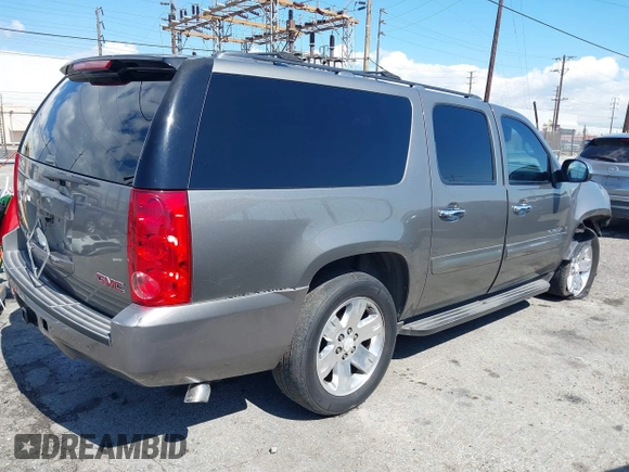 2008 GMC Yukon XL SLT 4SB with VIN 1GKFC160X8R172529, listed as a IAAI auction lot 41756244 with 148,219 mi miles and . Bid and sale history available at carsss.com. Image 4.