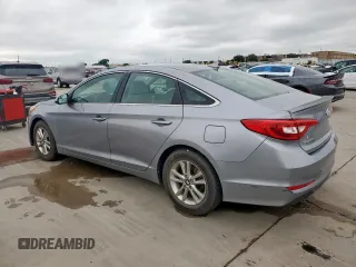 2017 Hyundai Sonata SE z VIN 5NPE24AF5HH448145, wystawiony jako Copart lot #56076575 z przebiegiem 168 358 mil mil oraz Czysty tytuł • Clean title. Historia ofert i sprzedaży dostępna na DreamBid. Obrazek 2.