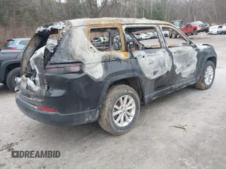 2023 Jeep Grand Cherokee Limited z VIN 1C4RJKBGXP8818891, wystawiony jako IAAI lot #41225311 z przebiegiem Nie podano mil oraz . Historia ofert i sprzedaży dostępna na DreamBid. Obrazek 4.