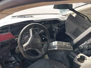 2013 Tesla Model S Performance с VIN 5YJSA1DP2DFP05411, выставлен на аукционе IAAI как лот 42705130 с пробегом Не указан миль и . История ставок и продаж доступна на DreamBid. Изображение 14.