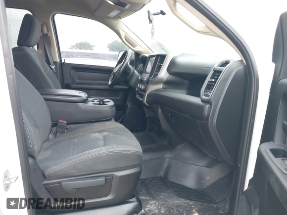 2020 Ram 2500 Tradesman with VIN 3C6UR4CJ8LG203888, listed as a IAAI auction lot 42469825 with 183,327 mi miles and . Bid and sale history available at DreamBid. Image 5.