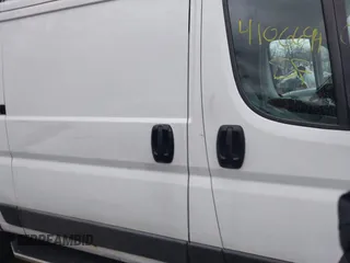 2016 Ram ProMaster Cargo with VIN 3C6TRVAG6GE113617, listed as a IAAI auction lot 41066940 with 260,390 mi miles and . Bid and sale history available at DreamBid. Image 13.