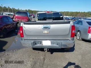 2009 Chevrolet Silverado 1500 with VIN 2GCEC39J891109818, listed as a IAAI auction lot 41302124 with Not Provided miles and . Bid and sale history available at DreamBid. Image 16.
