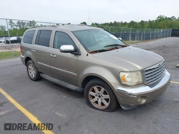 2007 Chrysler Aspen Limited z VIN 1A8HW58247F521999, wystawiony jako IAAI lot #42028156 z przebiegiem 226 975 mil mil oraz . Historia ofert i sprzedaży dostępna na DreamBid. Obrazek 1.