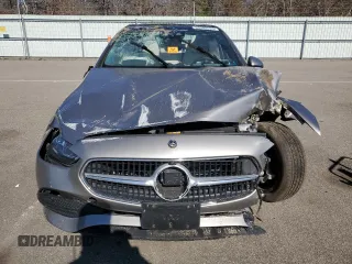 2024 Mercedes-Benz C 300 z VIN W1KAF4HB4RR231935, wystawiony jako Copart lot #53385545 z przebiegiem 11 077 mil mil oraz Szkoda całkowita • Salvage title. Historia ofert i sprzedaży dostępna na DreamBid. Obrazek 5.